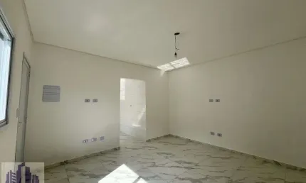 Imperdível! Casa em Condomínio com  quintal no Tude Bastos – Praia Grande/SP