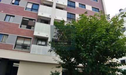Condomínio Clube próximo ao Parque Barigui - 3 quartos. 1 suíte. Vaga dupla. 71,32 m² privativos. Face Oeste.