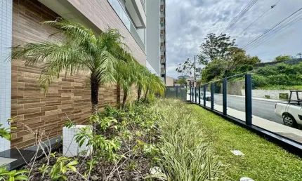 Apartamento para Venda em Florianópolis, Canto, 2 dormitórios, 1 suíte, 2 banheiros, 1 vaga