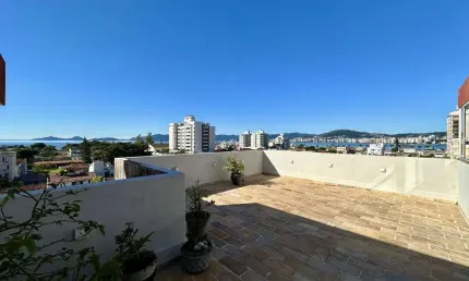 Cobertura para Venda em Florianópolis, Balneário, 3 dormitórios, 1 suíte, 3 banheiros, 2 vagas