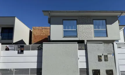 Sobrado para Venda em Palhoça, Bela Vista, 2 dormitórios, 2 banheiros, 2 vagas
