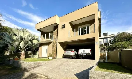 Casa para Venda em São José, Roçado, 3 dormitórios, 1 suíte, 4 banheiros, 2 vagas