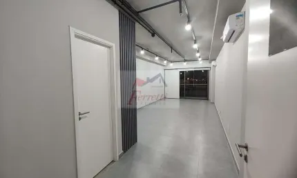 Sala comercial para alugar na Rua Alexandre Gusmão, 11, Valongo, Santos