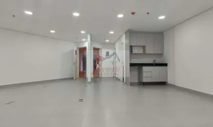 Sala comercial com 111m²  Em edifício em Valongo, Santos/SP