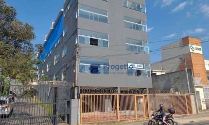 Prédio para alugar na Rua Topázio, 88, Jardim Nomura, Cotia