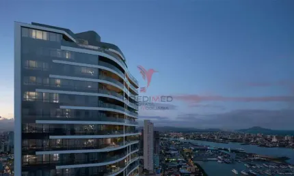 Maravilhoso apartamento frente Mar em Itajaí, verdadeira mansão suspensa!