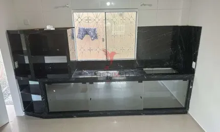 Sobrado a venda em itapema! Valor imperdível, vem ver