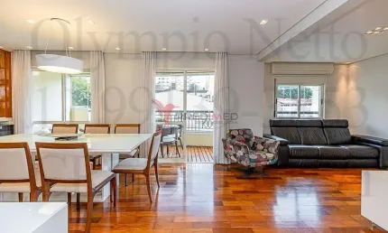 Lindo Apartamento com Terraço, 2 Vagas , lazer com piscina aquecida , em Moema