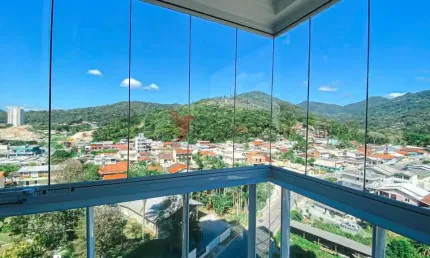 Apartamento à venda na Rua 708, 194, Varzea, Itapema