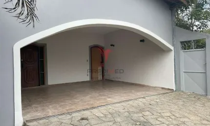 Casa no campo Galvão, Guaratinguetá. Terreno 414 MTS2. 4 Quartos, sendo 3 Suites.4 vagas