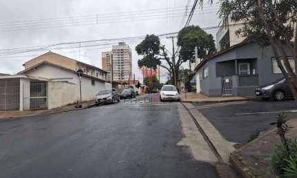 Vendo Casa de Esquina na Vila Independência, Piracicaba - SP