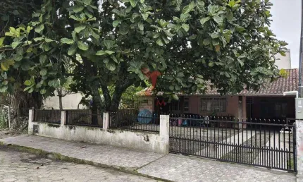 Casa com 3 quartos à venda na Praia Alegre, Penha 
