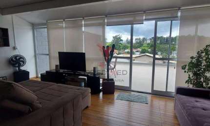 Casa para venda no Clube dos 500 , quintal, aceita financiamento. Guaratinguetá
