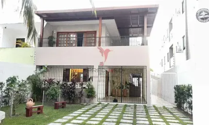 CASA NO BESSA com área gourmet,piscina, terraço.- R$ 1.200.000,00