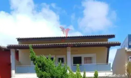 Casa de Alto Padrão em Lauro de Freitas,,com 5 Suites, piscina, Jardim,4 Vagas de Garagem
