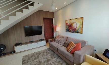 Casa no Beira Rio com área de lazer e churrasqueira,em Guaratinguetá