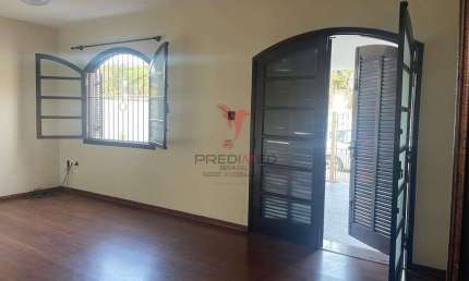 Casa com 3 quartos à venda no Pedregulho, Guaratinguetá  por R$ 600.000