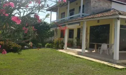 'Vendo casa na melhor Alameda de Vilas do Atlântico: segurança, 3 quartos e varanda!'