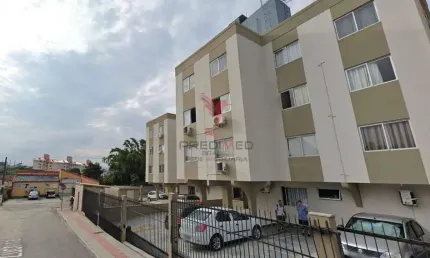Apartamentos 2 dorm à Venda SC/ Em São José Serraria