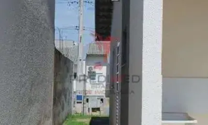 Casa com 2 quartos à venda no Jardim Aeroporto, Guaratinguetá  por R$ 230.000