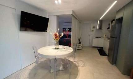 Aluga se apartamento todo mobilado,More na beira mar do Cabo Branco