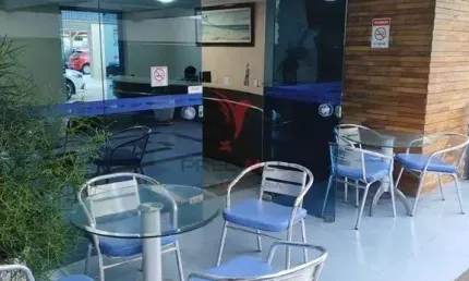 Vende-se flat Mobiliado ,super bem localizada na praia de Boa Viagem. Recife
