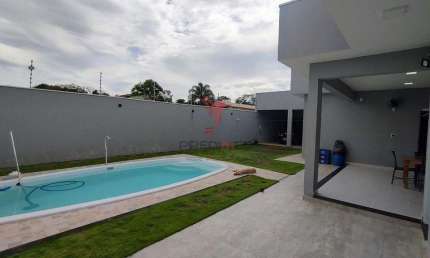 Casa recente, com quintal, área gourmet, churrasqueira,piscina. Bairro clube dos 500