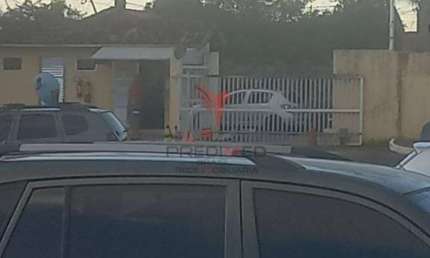 Oportunidade Única! Seu 2 Quartos Térreo em Condomínio Fechado no Caji
