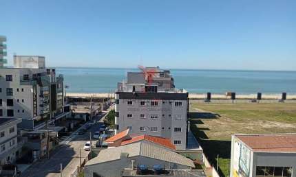 Surfers Paradise Residence: Uma Vista Indescritível para a Praia Brava