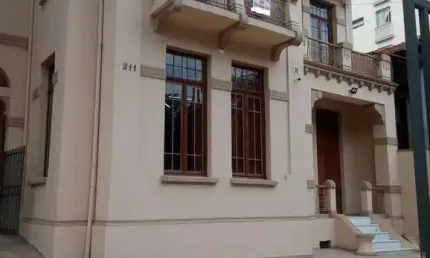 Ponto comercial com 8 salas para alugar na Rua Caio Prado, Consolação, São Paulo