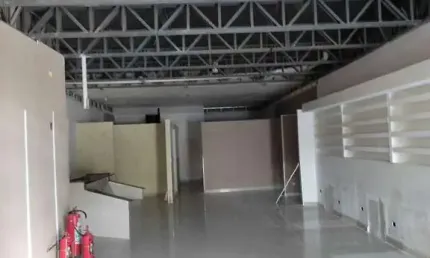 Barracão / Galpão / Depósito com 3 salas para alugar na Rua Manuel de Andrade Furtado, Parque Savoy City, São Paulo