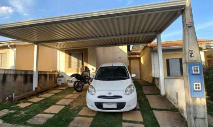 Casa com 2 dormitórios, quintal, duas vagas por R$ 285.000,00 - Condomínio Bosqu