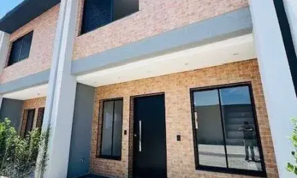 Sobrado com 3 dormitórios à venda, 120m² por R$ 638.900,00- Condomínio Residenci