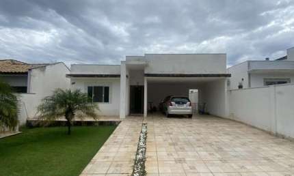 Casa com 3 dormitórios a venda, 360 m por R$ 920.000.00 - Condomínio Villa Veron