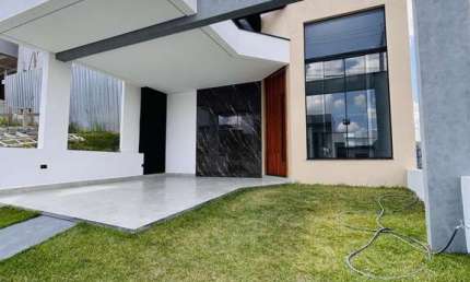 Casa com 3 dormitórios à venda, 122m por R$649.000,00 - Condomínio Horto Florest