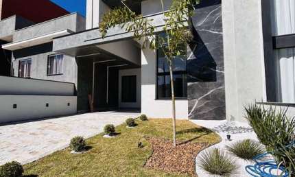Casa com 3 dormitórios à venda, 115m por R$810.000,00 - Condomínio Horto Florest