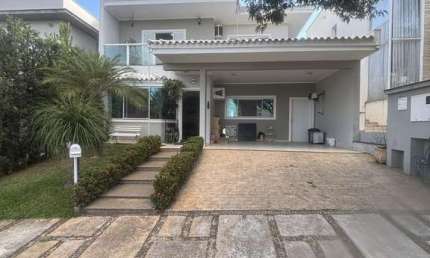 Sobrado com 4 dorms sendo 3 suítes, a venda, 323,96m2 por R$1.575.000,00 - condo