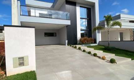 Sobrado com  3 dormitorios á venda, 277,50m² por R$1.300.000,00 - Condomínio Por