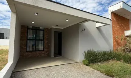 Casa com 3 dormitórios, 107 m² à venda por R$735.000,00 - Condomínio Terras de S