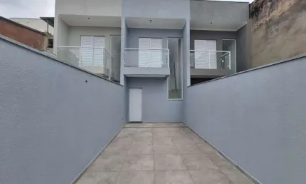 Sobrado com 2 dormitórios à venda, 71 m² por 420.000,00 - Vila Hortência - Soroc