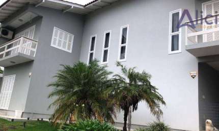 Casa com 4 dormitórios à venda, 220 m² por R$ 1.800.000,00 - Campeche - Florianópolis/SC