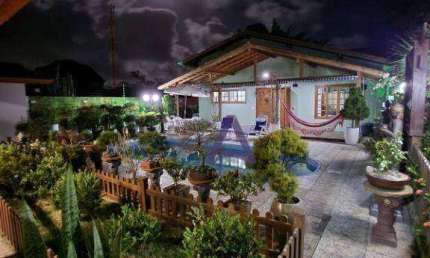 Casa com 4 dormitórios à venda, 250 m² por R$ 2.400.000,00 - Armação do Pântano do Sul - Florianópolis/SC