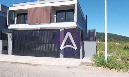 Casa financiável com 3 dormitórios à venda, 189 m² por R$ 1.995.000 - Rio Tavares - Florianópolis/SC
