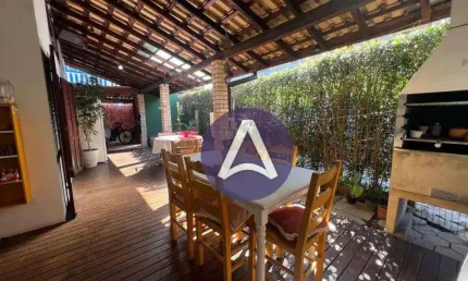 Casa com 2 dormitórios + 4 aptos, 175 m² por R$ 1.600.000 - Rio Tavares - Florianópolis/SC