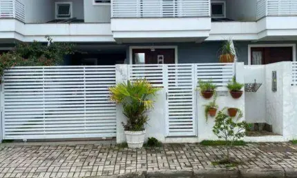 Casa com 4 dormitórios à venda, 172 m² por r$ 1.900.000,00 - campeche - florianópolis/sc