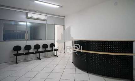 Sala comercial para alugar na Praça Otávio Rocha, 54, Centro Histórico, Porto Alegre por R$ 4.000