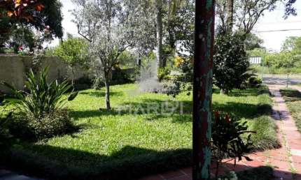 Terreno à venda na Avenida Orleaes, 930, Guarujá, Porto Alegre por R$ 430.000