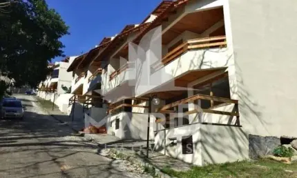 Casa em condomínio fechado com 3 quartos à venda na Rua Alcebíades Antônio dos Santos, 635, Nonoai, Porto Alegre por R$ 636.000