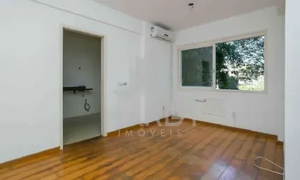 Apartamento com 2 quartos à venda na Avenida da Cavalhada, 2356, Cavalhada, Porto Alegre por R$ 234.000