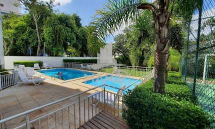 Apartamento com 3 quartos à venda na Rua Doutor Campos Velho, 1756, Cristal, Porto Alegre por R$ 360.000